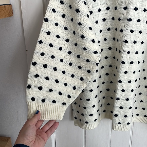 Vintage Crew Neck Sweater - Picture 2 of 5